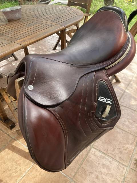 Selle CWD 2GS taille 17,5