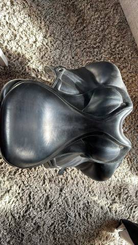 Selle dressage Ikonic 