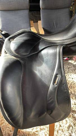 Selle dressage Ikonic 