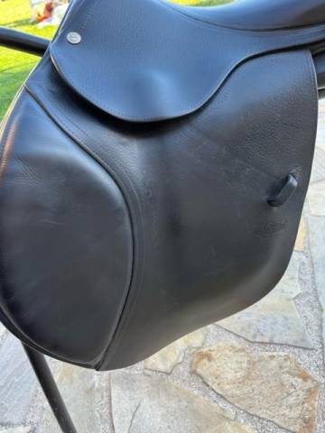 Selle CWD noir 17P 2C