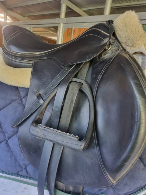 Sella Zaldi Comfort 17.5