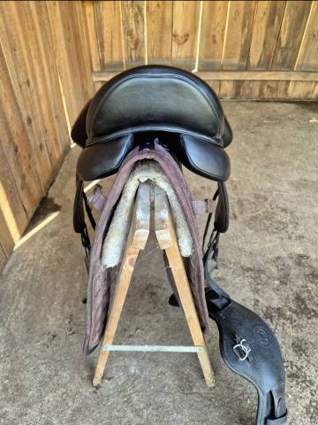 Selle de dressage Forestier Aachen II – 2021 – 16,5 