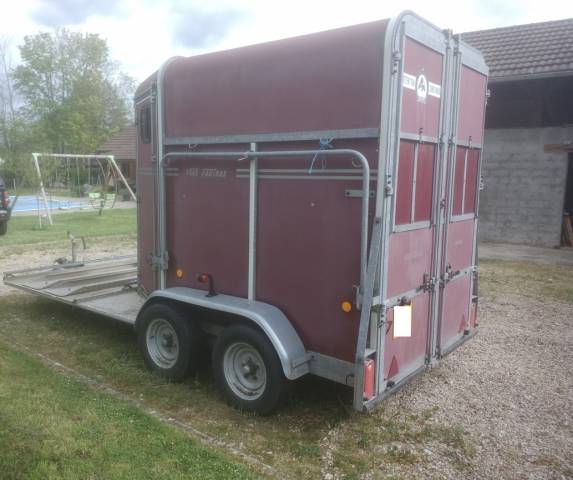 Van porte calèche fautras