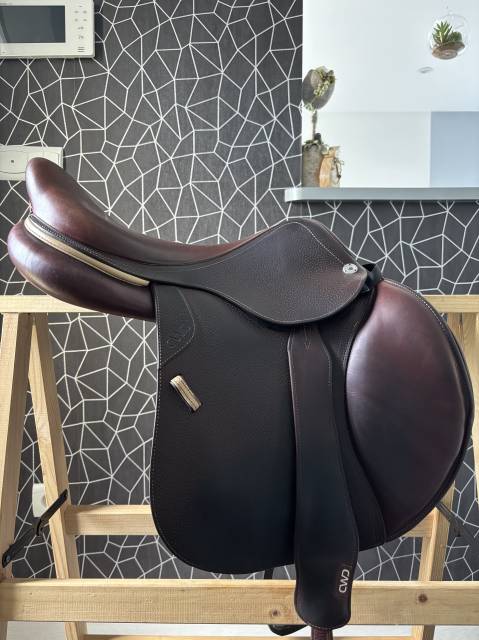Selle CWD SE02   Taille 17,5   Quartier 2C