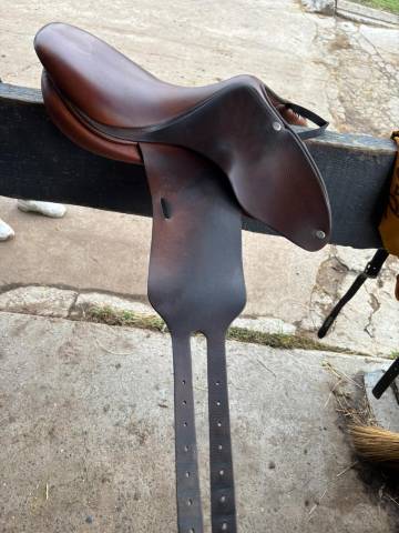 ! URGENT ! Selle practice butet marron 