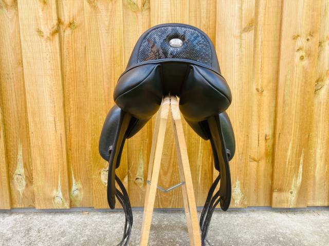 Selle de dressage Fairfax Rebecca 17 modulable
