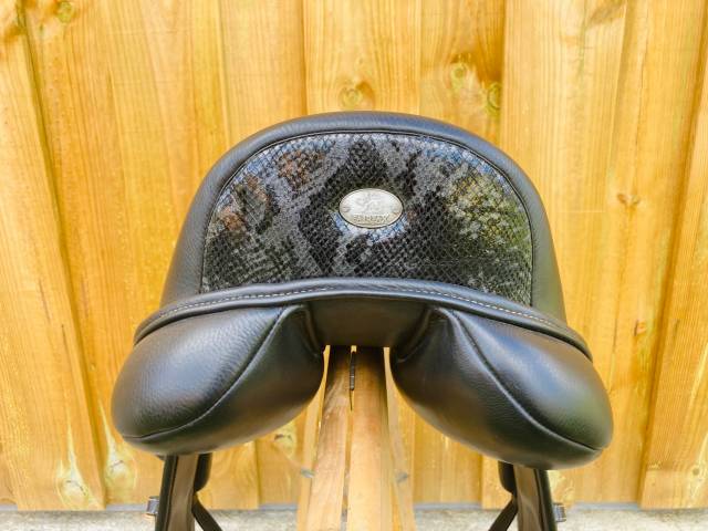 Selle de dressage Fairfax Rebecca 17 modulable