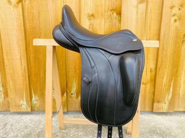 Selle de dressage Fairfax Rebecca 17 modulable