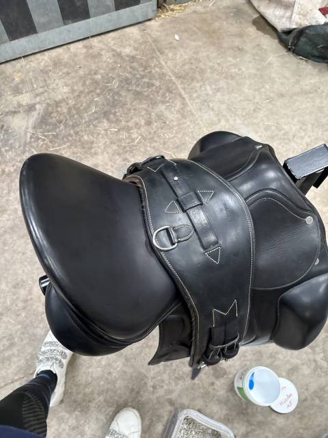 Selle dressage Éric Thomas flitter arçon interchangeabl