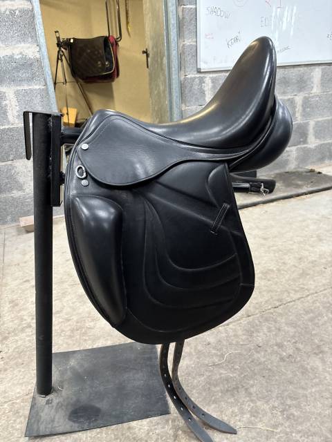 Selle dressage Éric Thomas flitter arçon interchangeabl