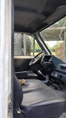 Petit camion renault master