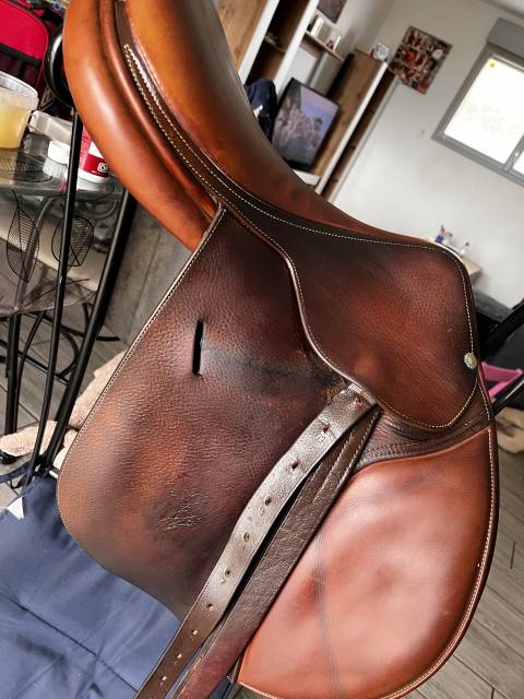 Selle butet semi plate 