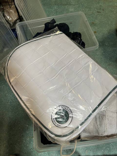 Tapis forestier blanc neuf 