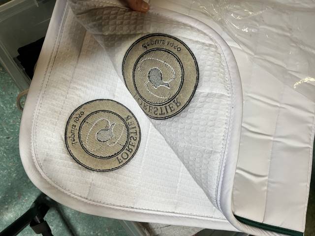 Tapis forestier blanc neuf 