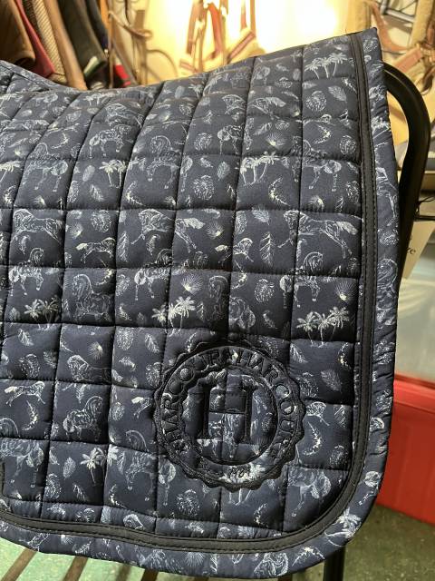 Tapis harcour motif tropical marine 