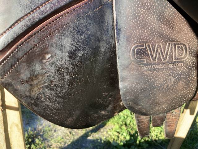 Selle mixte CWD 17,5 2C excellent état 