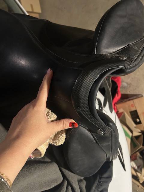 SELLE DRESSAGE DEVOUCOUX  MAKILA HARMONIE