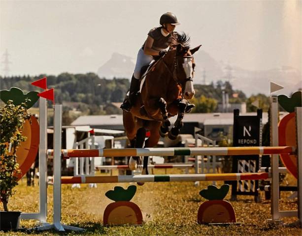 Cavalière chef d'écurie 