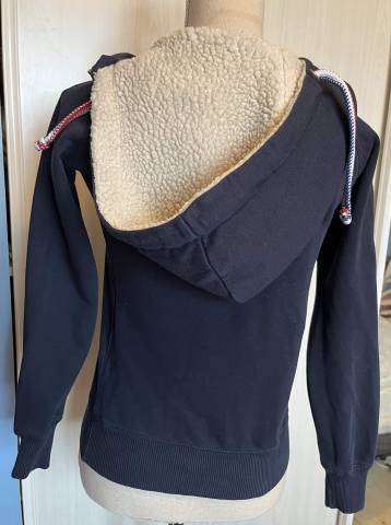 Sweat capuche Penelope Leprevost taille 14 ans
