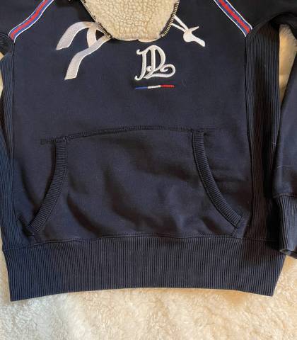 Sweat capuche Penelope Leprevost taille 14 ans