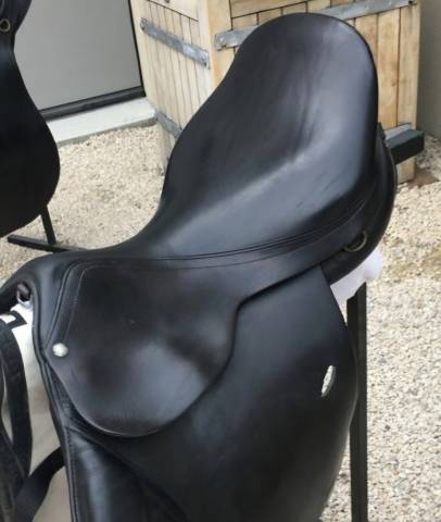 Selle forestier 17" état neuf