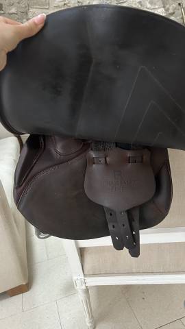 Selle Renaissance 18 pouces