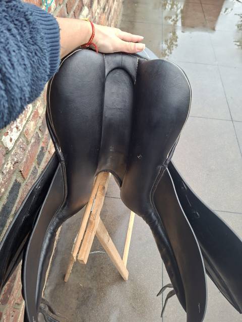 Selle dressage Zaldi - New Kent 17,5"