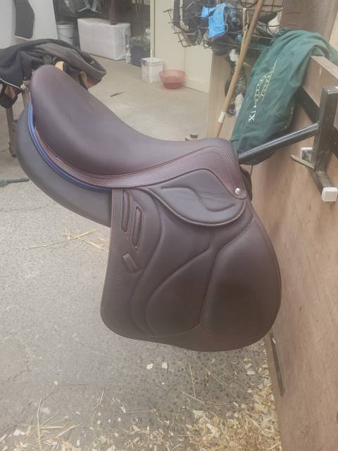 Selle devoucoux biarritz lab 