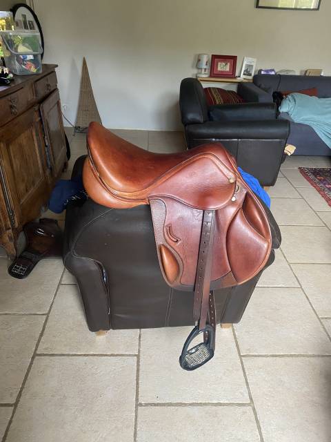 ? Selle Éric Thomas Crosse Fitter – 17” ?