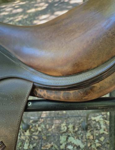 Selle Devoucoux 17,5 pouces