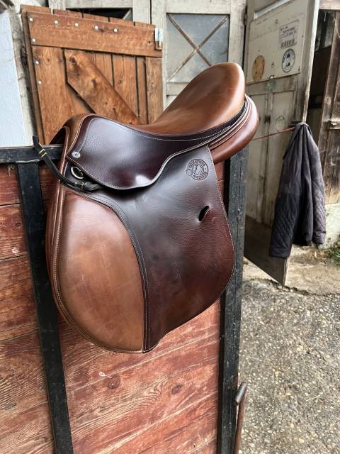 Selle Antarès signature 17 pouces 