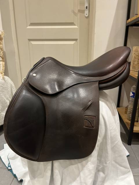 Selle occasion CHILDERIC MODÈLE FAP taille 18