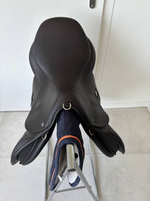 À vendre selle CHILDERIC EXCELLENT ÉTAT 