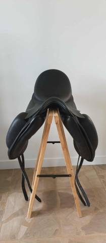 Selle de dressage Zaldi 17,5"