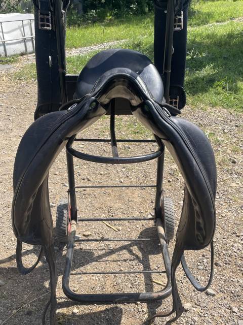Selle de dressage Devoucoux 