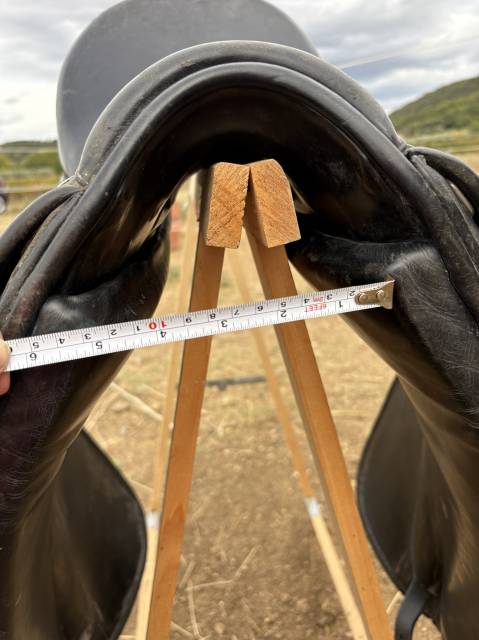 Selle de dressage Forestier Carlos Pinto 16,5" cuir noi