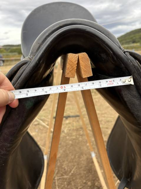 Selle de dressage Forestier Carlos Pinto 16,5" cuir noi