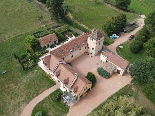 , propriété 23 ha, cadre paysagé exceptionnel