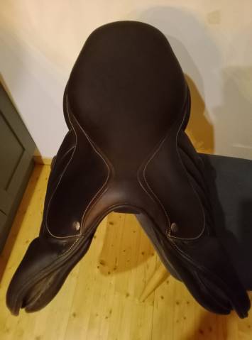 Selle Forestier modèle Séoul, 17 pouces, couleur châtaigne