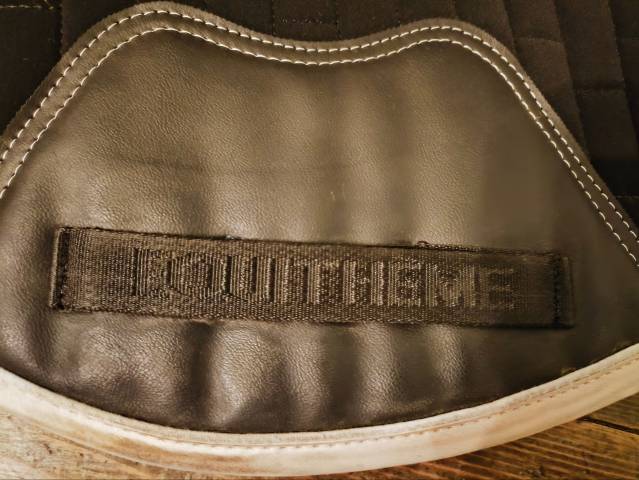 Tapis Équitheme noir 