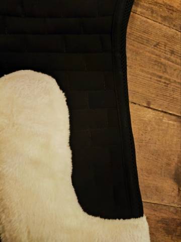 Tapis Équitheme noir 