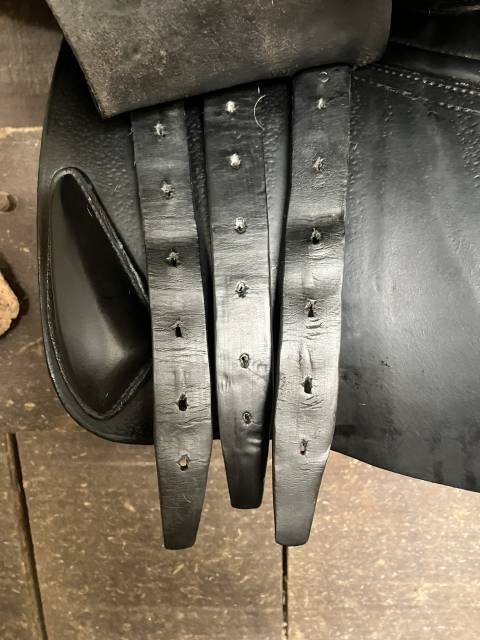 Selle d’obstacle CWD SE02