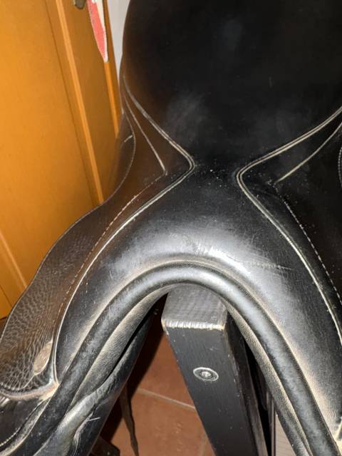 Selle dressage équipe emporio 