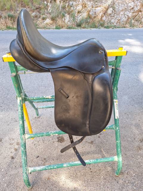 Selle dressage 17