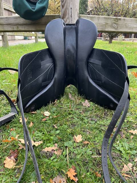 Selle dressage forestier aachen 2023 17,5&nbsp;&lsquo;&rsquo;
