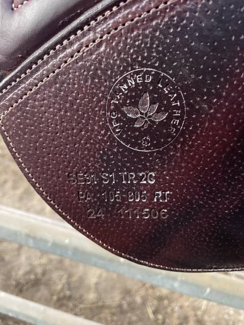 Vends Selle CWD modèle 2GS Mademoiselle de 2024