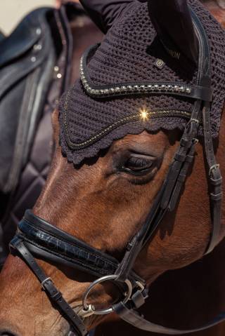 Bonnet &agrave; mouches Crystal Heritage 25/26 - Eskadron - Cristaux dor&eacute;s