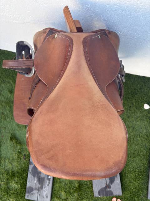 Sublime selle d'obstacle Frédéric Butet Plate 16 pouces