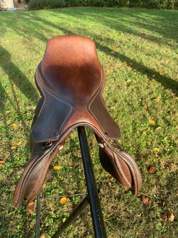 Selle mixte taille : 17,5 pouces 