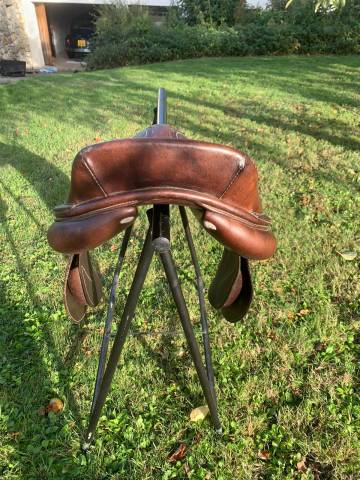 Selle mixte taille : 17,5 pouces 